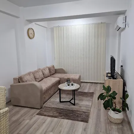 Emili Lux Apartment *