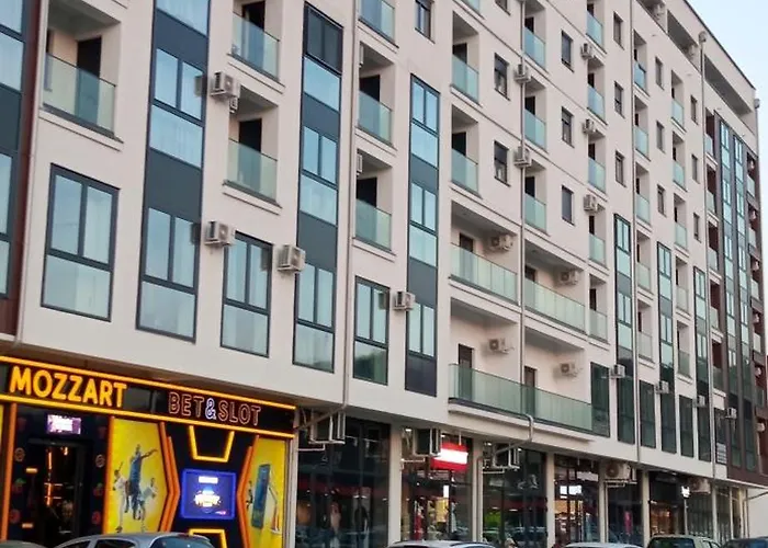 Emili Lux * Jagodina