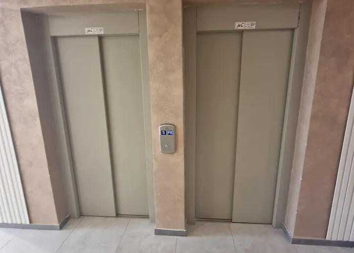 Emili Lux * Jagodina